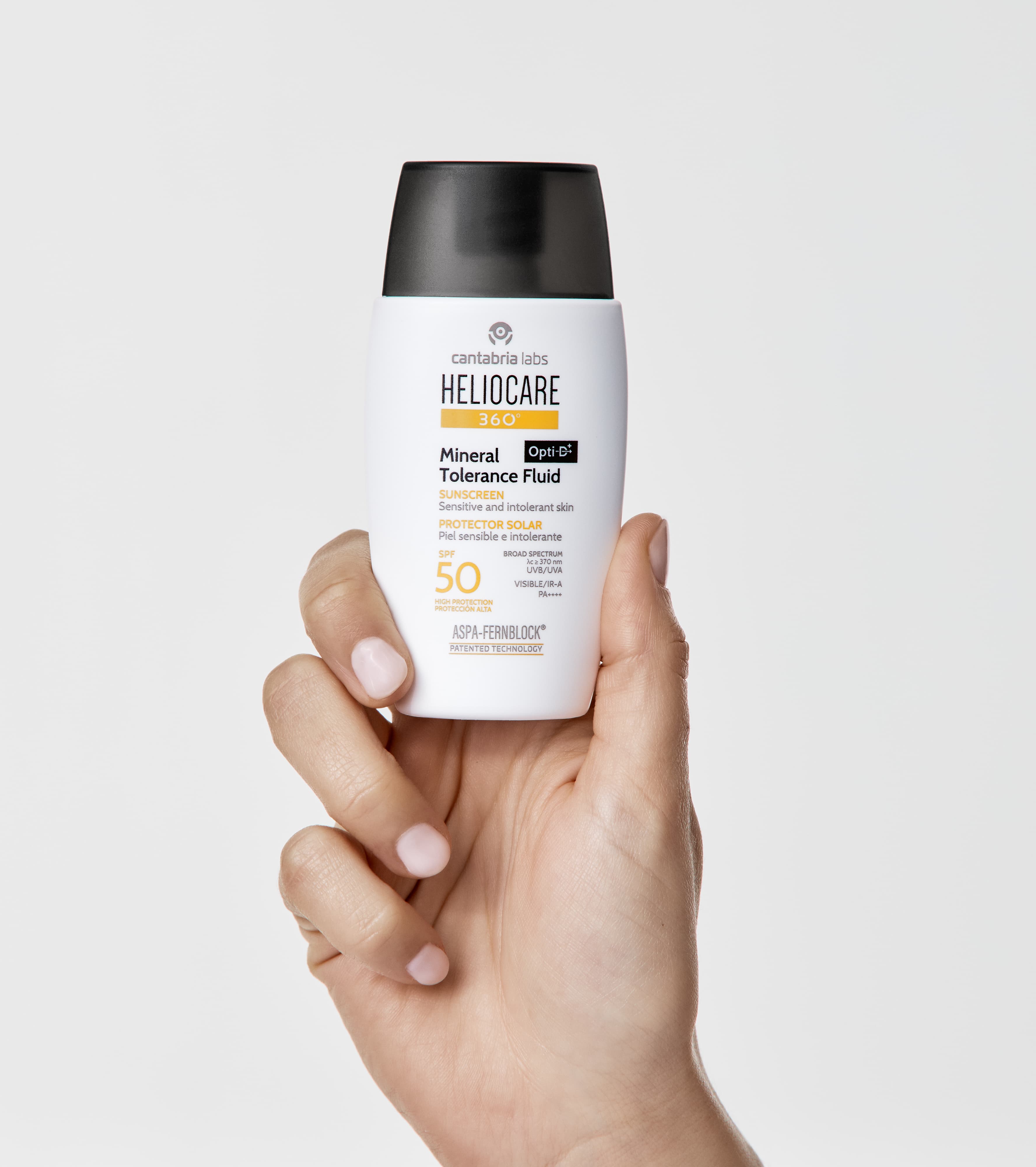HELIOCARE 360 Mineral Tolerance Fluid | Cantabria Labs